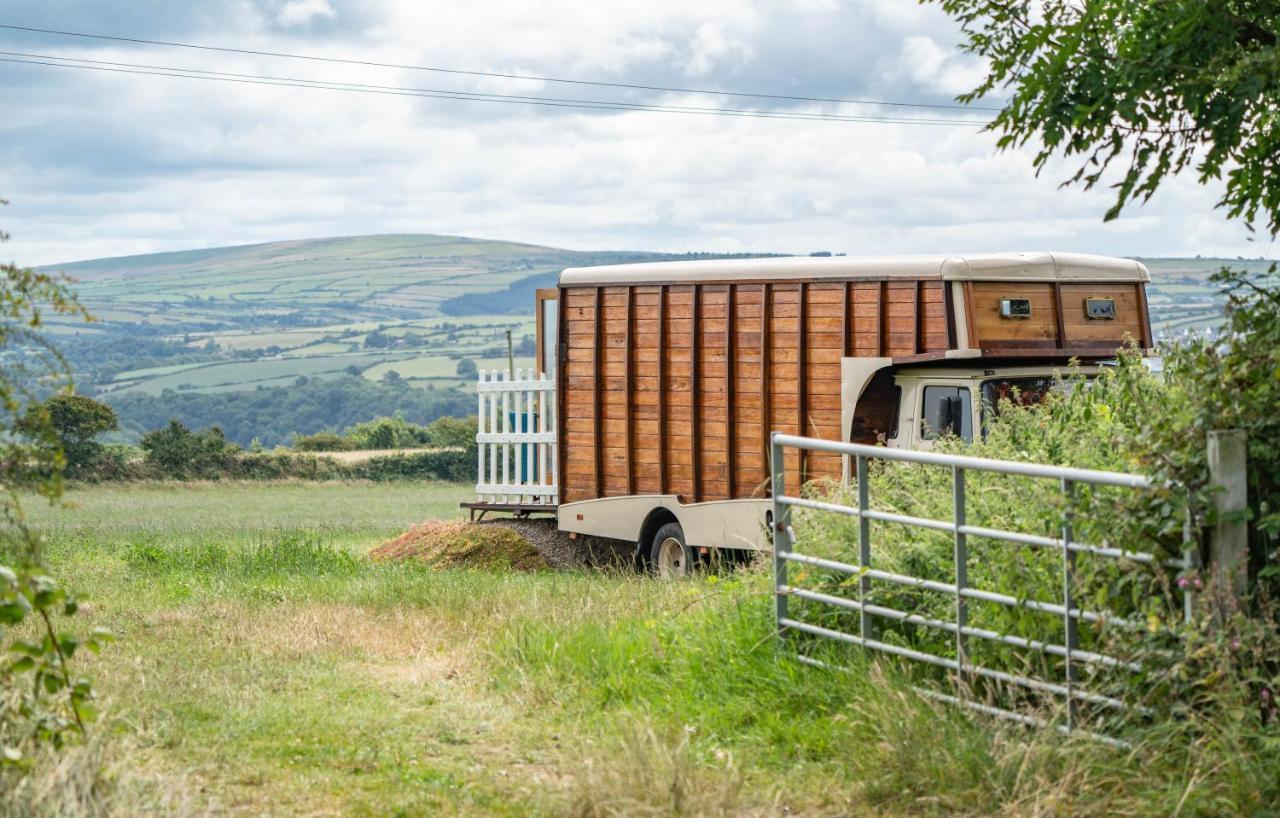 Penrhiw Farm B & B Goodwick Kültér fotó