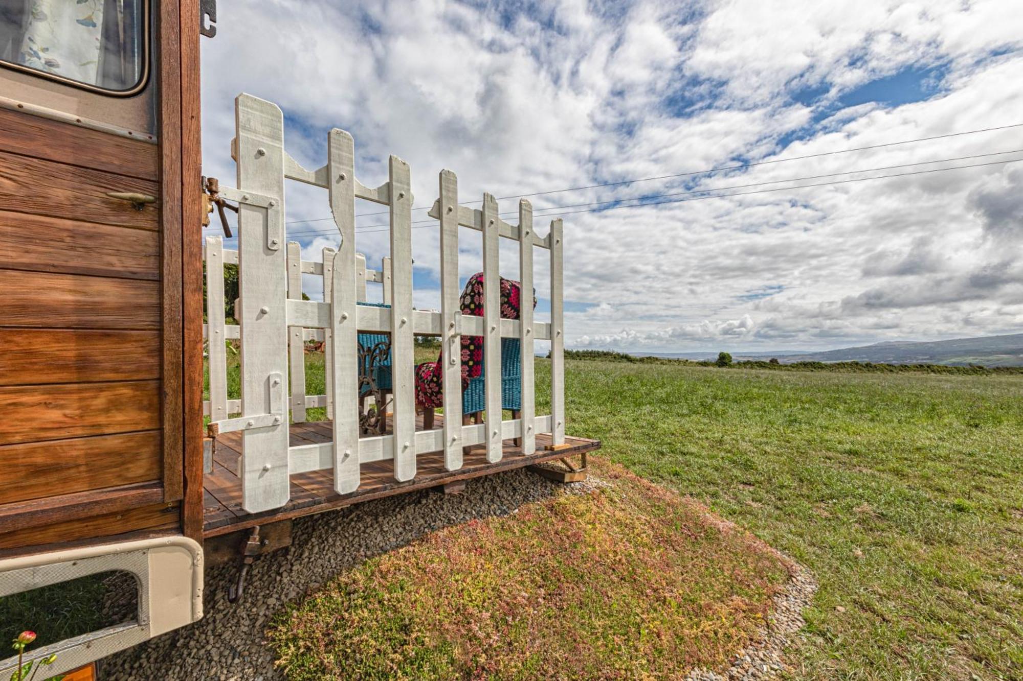 Penrhiw Farm B & B Goodwick Kültér fotó